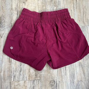 Lululemon Tracker Shorts Women's 4 S Red Purple Pink 4" Inseam Athletic Running